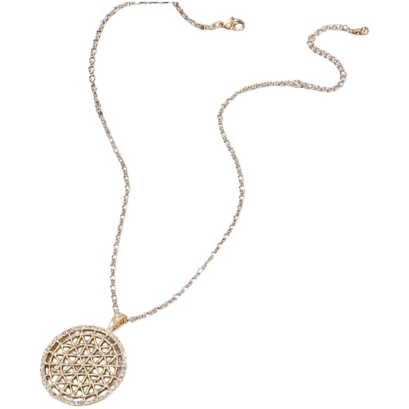 Rhinestone Hollow Out Round Charm Pendant Necklace - Picture 3 of 4